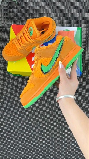 Nike Dunk SB orange bear 🐻. #nike #sneakers #fyp #style #shopping