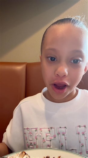 We had such a wonderful time with the Kilmers…so many laughs, amazing conversation, and seriously good vibes all around. You can feel the energy of this spot just by being there. ✨ Go check out her review and let us know what you think 👀🍴 #ETATableAndTap #MolineIL #LocalEats #GoodVibesOnly #QuadCities | Toni’s Smokin’ Grill