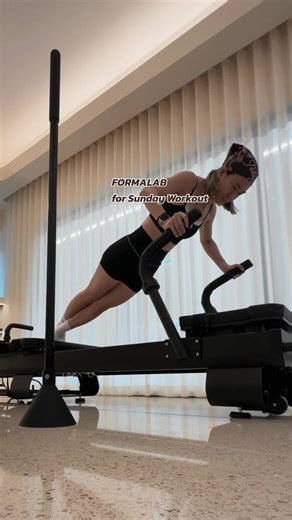 วันอาทิตย์กับการลองคลาส Fomalab ครั้งแรก คลาส forma lean ช้าๆ แต่โคตรเหนื่อย หนักๆหนืดๆ ทรมาน แต่สะใจดี! เดี๋ยวพรุ่งนี้รู้เรื่องเลย 🥵 #pilates #formalab #workoutmotivation #sundayfunday #gymgirl #gymaddict #fyp