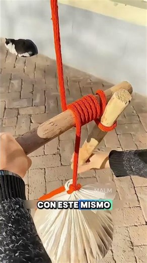 Engineering HACK 🤯🏗️ Lift tons with 2 sticks 🧠