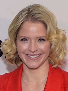 Sara Haines Pictures