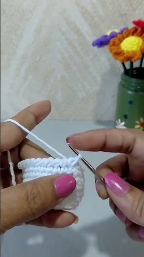 How to crochet a crab stitch/reverse single crochet #crochet #crochetpatterns #shorts #crochetshorts