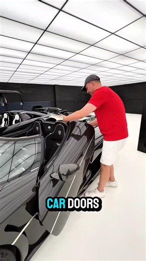 All types of car doors.#car door#cargo.
