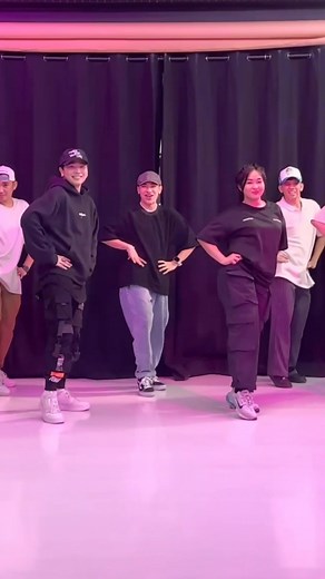 Agassi Ching | Bellas 🕺🏻 | Instagram