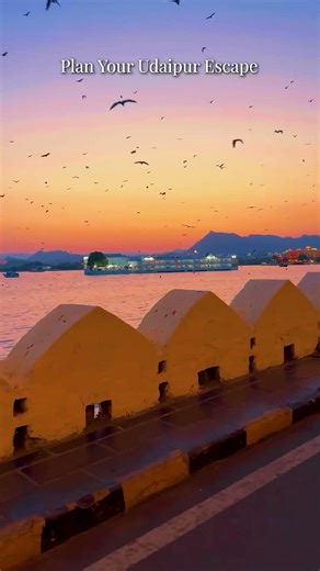 Lakeview stay where every view lingers. Reserve your escape today.