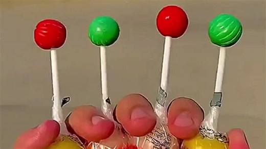 用不同的方式分糖果！