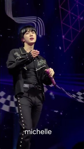 ##RUNSEOKJIN_epTOUR_NEWARK_D1 김석진 미치도록 사랑한다 🤩🤩🥰🥰😍😍😘😘😘😘 #JIN #theastronaut_jin