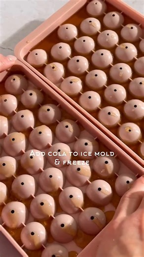 Frozen Cherry Vanilla Cola Where Classic Recipes Meet Modern Magic — a sweet, nostalgic soda shop treat turned into a frozen delight for two. Ingredients: 2 cups cola (regular or sugar-free) 1 cup frozen pitted cherries 1 tsp pure vanilla extract 1 tbsp cherry juice or grenadine (non-alcoholic) 1 cup crushed ice Maraschino cherries, for garnish How to Make It: 1️⃣ Blend the Base: Combine cola, frozen cherries, vanilla extract, and cherry juice in a blender. 2️⃣ Add Ice: Toss in crushed ice and b