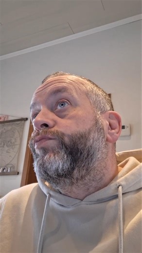 La vérité sur mes dépenses ! #couplecomedy #humour #couple #blague #sketch #drole #funny #rire