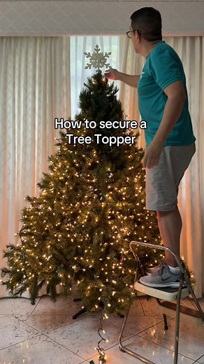 How to Secure a Christmas Tree Topper Effectively