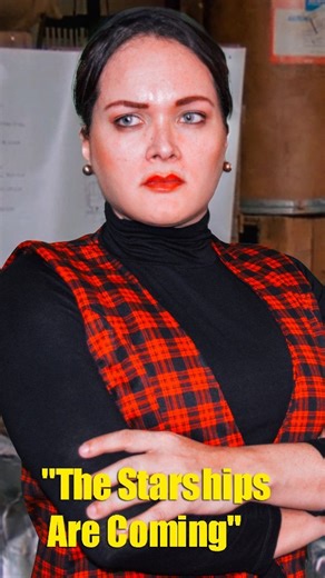 Lynda Lucia Carter on Instagram: ""The Starships Are Coming" Wonder Woman must find out the truth behind a supposed alien landing before serious consequences occur as a result. She finds the hideout of the people faking the alien invasion but is captured, bound and gagged. A time bomb is set to kill her, but she is saved by a young man searching for his camera. Diana exposes the fake alien invasion and saves the day ⭐⭐⭐⭐⭐⭐⭐ @reallyndacarter #wonderwoman #lyndacarter #lindacarter #mujermaravillla