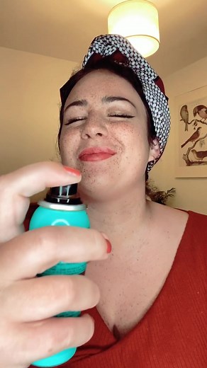 Attempting a freckle tutorial, using L’Oréal magic retouch in medium iced brown. #fakefreckles #freckle #frecklestutorial #frecklesmakeup #makeup