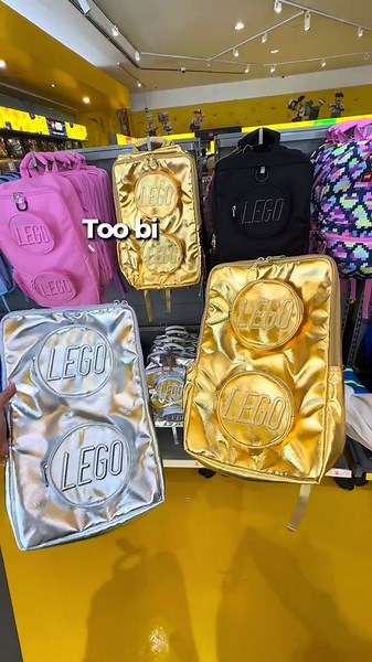 🛍️✨ Step into The Big Shop at LEGOLAND® Malaysia Resort! From awesome LEGO® sets to fun souvenirs, find the perfect keepsake to remember your adventure! 🧱🎁 #LEGOLANDMalaysia #TheBigShop #LEGOStore #RetailFun #FamilyAdventure #ThemeParkMemories