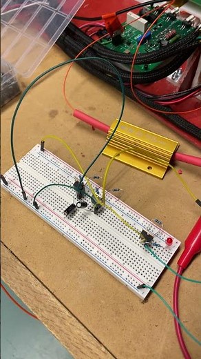 Astable mosfet multivibrator test 1