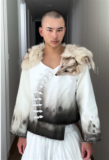 Upcycling a Vintage Fox Jacket into Modern Fashion
