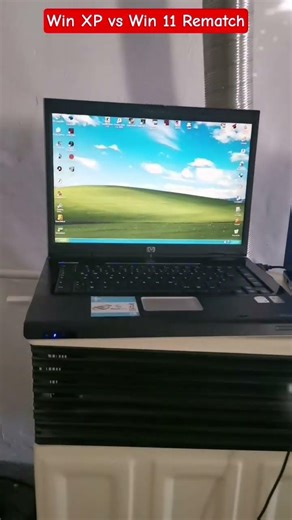 Windows XP vs Windows 11 ⚡ Round 2 (Disabled WiFi) #windowsxp #laptop #windows11 #dell #hp #booting
