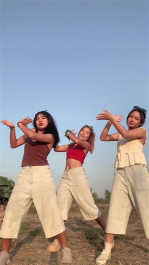 😎 DC:@Y u n n a #dancechallenge #ครอบครัวหรรษา @ไอแต๊มมมม @ต้วมเตี้ยม!!