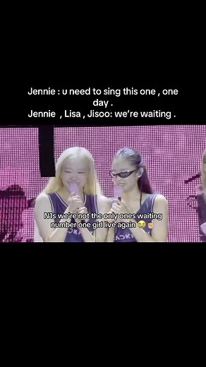 mama pls we need a number one girl performance 😭🧎🏻‍♀️🧎🏻‍♀️ @ROSÉ #rosé #blackpink #roséblackpink #deadlinworldtour #deadline #blackpink_deadline #LA #foryou