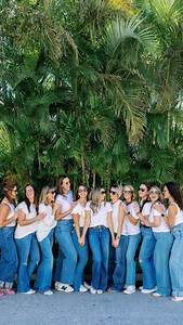 J’adore me préparer, me faire belle et prendre soin de moi. 🥰 En 2021, quand la mode des filtres était à son apogée, ils étaient tous plus fous les uns que les autres. Je me disais que je les aimais pour leur côté artistique… et c’était vrai. Mais avec du recul, je vois bien qu’ils camouflaient aussi ce qu’on ne voulait pas montrer : les petites imperfections, la texture de peau, la réalité. Aujourd’hui, même si les filtres sont devenus beaucoup plus subtils, ils sont toujours bien présents. 😬