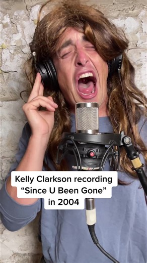 Best Live Voice Performance by Kelly Clarkson in 2004