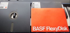 Resynthesis, Sampling, Fourier Analysis & Wavetable Synthesis With A Classic PPG Wave 2.2 / Waveterm A System