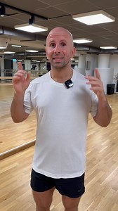 Jonas Parandian on Instagram: "Tagga en vän du vill ta en höstig promenad med! 🐅🍂 På alla fyra!! Eller någon som skulle behöva lite ny inspiration till core-träningen och någon du vill krypa lite med på gymmet. Har du tröttnat på plankan och andra core-övningar? Ge den här övningen en chans! Den brukar vara både rolig att utföra samt ge fina resultat. Vår core behöver utmanas på många olika sätt för att bli både starka, intelligent och funktionell. Den behöver det! Hur? Ställ dig på alla fyra 