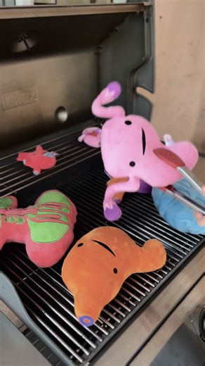 A horrifying look inside your body ️ 喝 ️ Our guts have a dark side too ⚰️ They love to tell ghost stories and terrifying tales of tissue and trauma   BOO!  Happy spooky season!  | I Heart Guts | Facebook