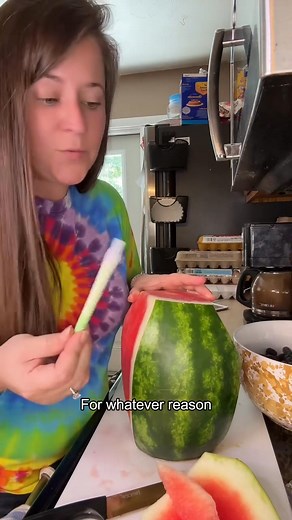 If you’re trying to quit smoking, cravings are the hardest part. This 100% natural, nicotine-free herbal diffuser helps you fight the urge — without picking up another cigarette. 🌿🚭 Made with mullein, thyme, and mint, it gives you a clean, calming inhale that: ✔️ Reduces cravings 🔥 ✔️ Keeps your hands & mouth busy ✋👄 ✔️ Supports your lungs while they heal 🫁 ✔️ Helps clear mucus & congestion 😮‍💨 ✔️ 0% nicotine, 0% chemicals 🚫🧪 ✔️ Calms stress & anxiety 😌💚 Thousands are using this to br