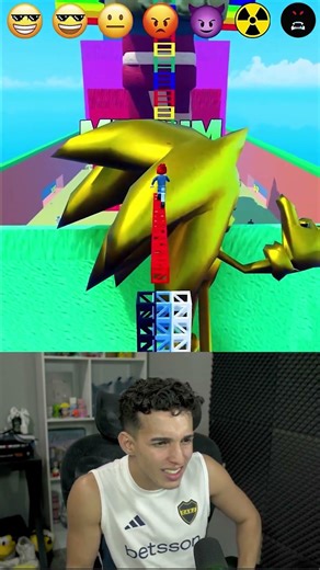 USANDO OBJETOS ALEATORIOS para ESCAPAR DO TSUNAMI