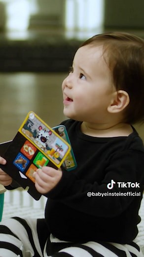 From grocery runs to stovetop fun 🛒🍳 The Hape Magic Touch Pretend Play Collection brings real-world learning to life with lights, sounds, and phrases in 4 languages. Magic Touch™ technology responds to baby’s lightest touch, allowing little learners explore shapes, foods, and numbers through hands-on discovery.