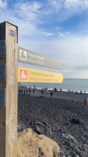 23K views · 540 reactions | The perfect plan for a road trip to the South Coast of Iceland!  We stopped at:  Eyjafjallajökull viewpoint by Route 1  Skógafoss Waterfall  Reynisfjara Black Sand Beach  Arnardrangur by Dyrhólaey Back in Reykjavík, we had juicy burgers and fries at 2Guys by Hlemmur 襤  The 13th of March, 2024. The footage of the sneaker wave on Reynisfjara is from January 2024. | Guide to Iceland | Facebook