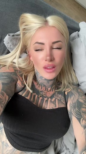 Und ? (Insta: vanessa_liberte)