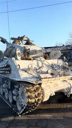 „Fury“ Sherman in Winter Camouflage | Live at Manhay Commemoration
