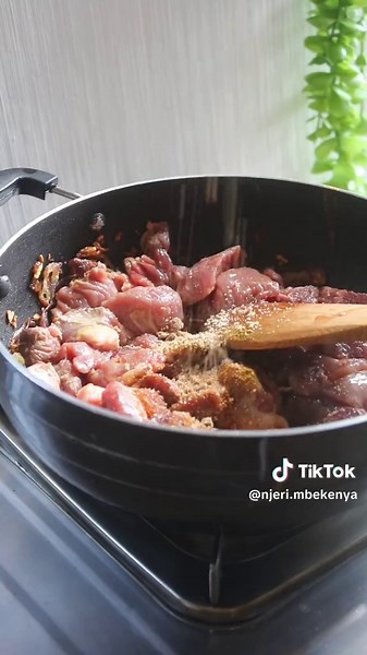 How to Make Cassava Fufu with Meat Curry | African Cooking Tutorial