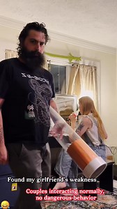 Funny couple pranks 😂😂#usa🇺🇸 #funny #funnyvideos #fyp #foryou #prank #funnyprank | M4Cool