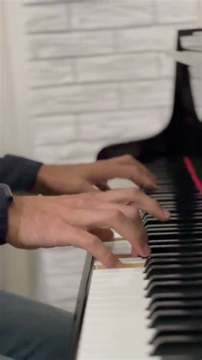 Grigore Sura plays "The Crave" from The Legend of 1900! 🎹🔥