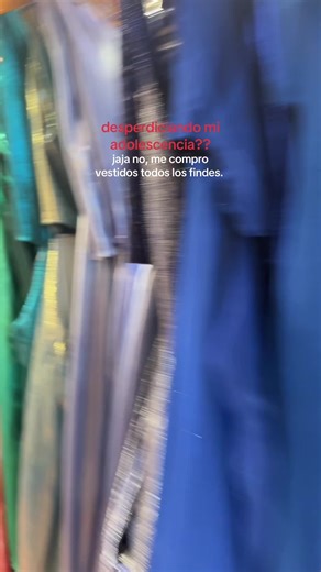 Outfits de vestidos para adolescentes en fiestas