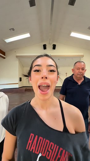 2.4M views · 58K reactions | pt. 1 wedding set up  . . . . . . . . #meme #wedding #cute #meme #memes #relatable #reel #reels #reelsinstagram | Yudy Pulido | Facebook