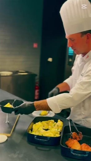 Delirest nám pomáhá vylepšit lidem Vánoce 🎄 #food #christmas #xmas #restaurant #chef