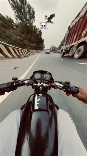 ◤𝗧𝗥𝗔𝗩𝗘𝗟◢ on Instagram: "splender lovers ☠️🦅 #splendor #splendormodified #splendorlover #pb #modified hero bike splendorplus photography splendorlovers splendorpro splendorloverz jattlife instagram india"