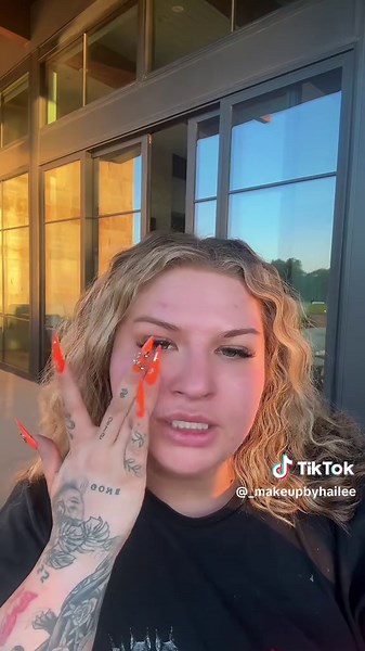 GRWM Makeup Routine Inspired by The Golden Girls