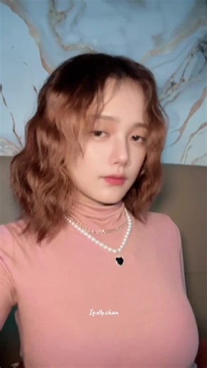 Dly Chan Tank Top Melet: Gaya dan Inspirasi