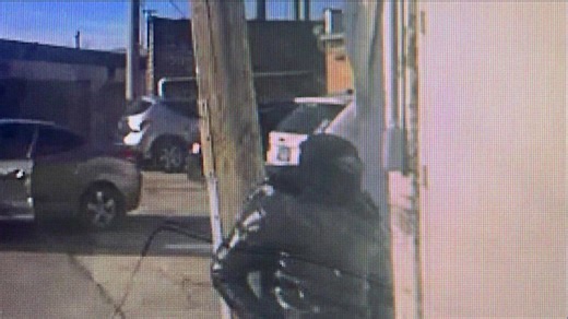 Chicago armored vehicle robbery: FBI offers $10K reward, releases photos of suspect after guard shot