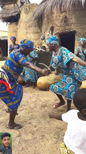 A popular and captivating dance of African people #africa #usa #shorts #hadzabetribe #dance