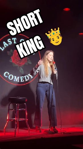 How to define a short king 🤴 🤔 #shorts #standupcomedy #jokes