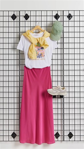 4.3K views · 40 reactions | 333 method ✨ Styling 3 tops, 3 trousers & 3 shoes to create multiple looks #TuClothing #capsulewardrobe | Tu Clothing | Facebook