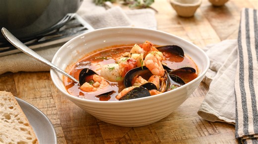 Zuppa Di Pesce (Italian Fish And Tomato Stew Recipe) - Tasting Table