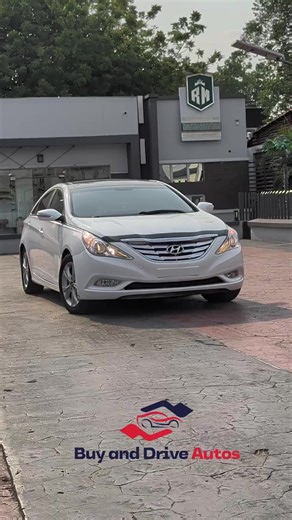 2013 Hyundai Sonata Limited 2.4L 4-Cylinder Engine Automatic Transmission Leather Interior Panoramic Sunroof Heated Front Seats Push Start / Keyless Entry Premium Sound System Alloy Wheels Luxury, comfort and reliability in one sedan. DM to secure this deal today.