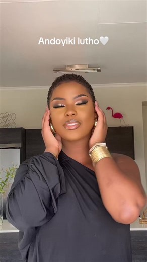 Azana Kwakhanya and Bogogo Songs: Lyrics, Translation, and Videos