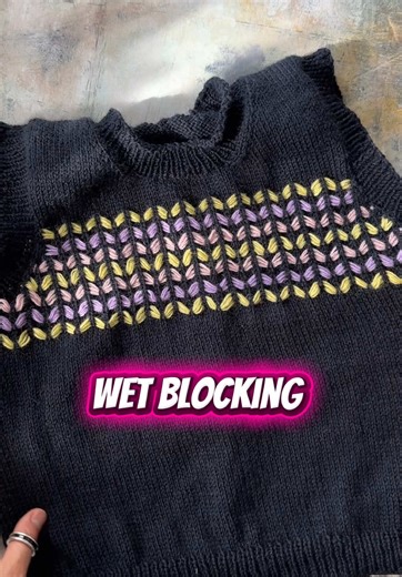 The magic of Wet Blocking. For best results, always wet block your gauge swatch first (don’t look at me like that, you were supposed to make the gauge swatch!). Cushion vest from Field notes book by @olgaputanodesigns with @laine_magazine . Knitting it with Laine x Novita yarn. The yarn was designed by @jonnahoo and brought to life by @laine_magazine in collaboration with @novitaknits The book is a wonderful collection of 20 patterns, and it’s available on @laine_magazine website! #lainemagazine